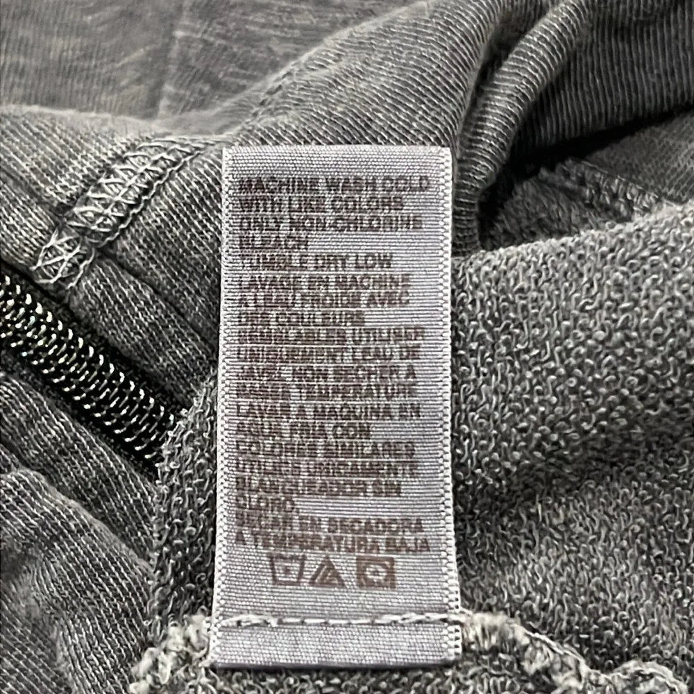 James Perse Malibu Graphic Hoodie in Gray 2_10